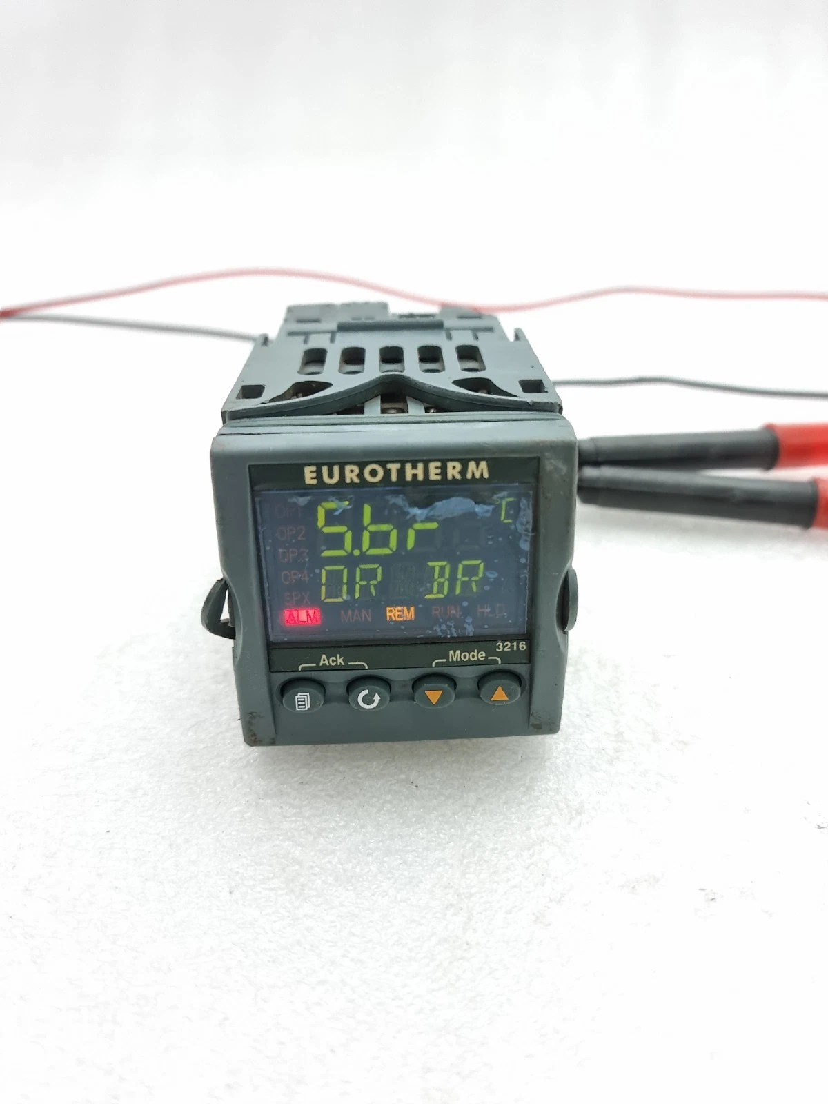 EUROTHERM 3216 PROCESS CONTROL EQUIPMENT UNIT 100-240Vac 3216/CC/VH/LRXX/R